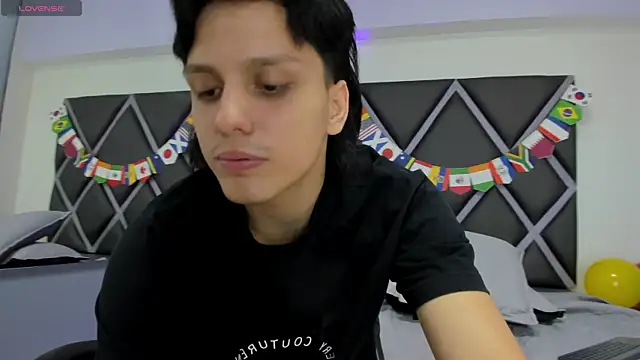 Živý XXX chat Dante-23