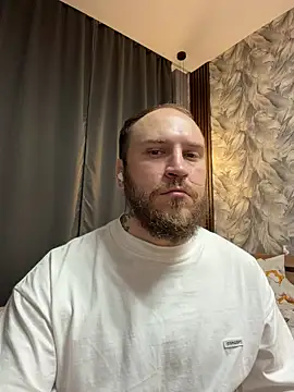 צ'אט XXX בשידור חי של HermanFire