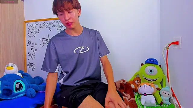 Ely_kingn Live XXX chat