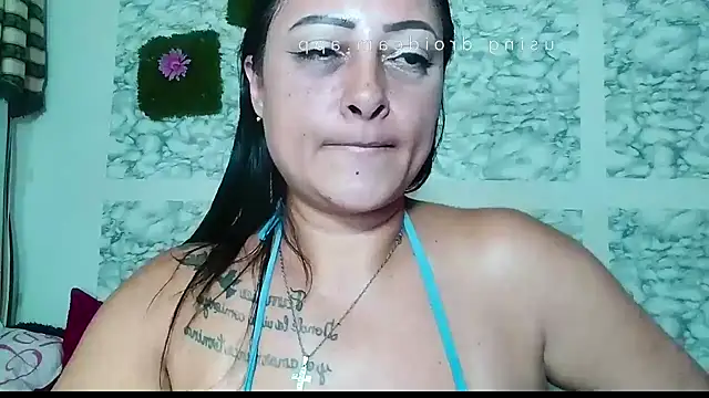 XXXStephanie_XXX Adlı Modelin Canlı XXX Sohbeti