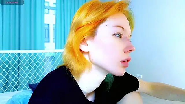 Kiara_Age 现场XXX聊天