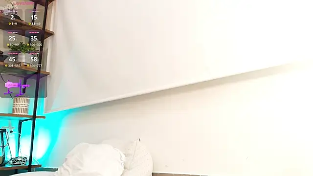 Sassy--Girl Chat XXX live