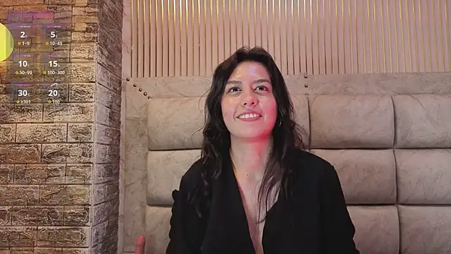 Alahia_Bloom's Live XXX Chat