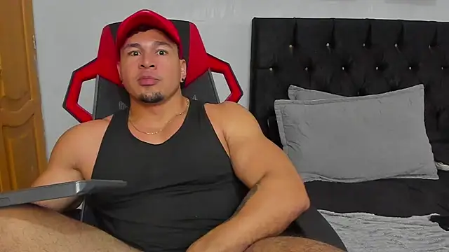 tyler_hank01 Live XXX-Chat