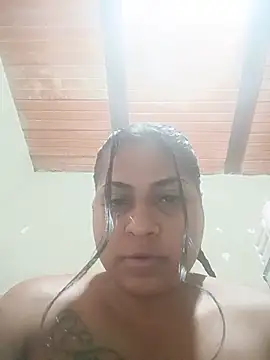 Živý XXX chat Giselabrunette25