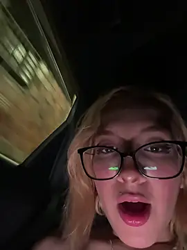 Chat +18 de SweetBunnyGF ao vivo