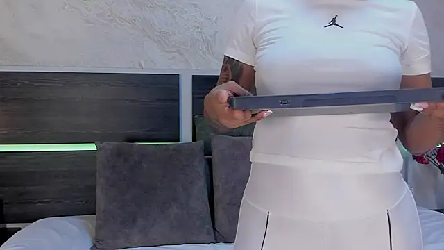دردشة Natalia_Cruzz الجنسية المباشرة