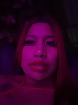 Chatroom XXX en direct de Cherry_Charlottee
