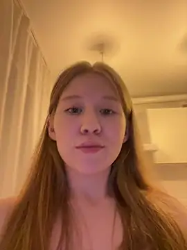 Chat +18 de Eva_Weyne ao vivo
