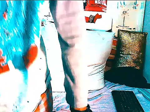 IndianSavageMale 即時 XXX 聊天