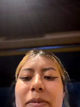 Katta_ossa Adlı Modelin Canlı XXX Sohbeti
