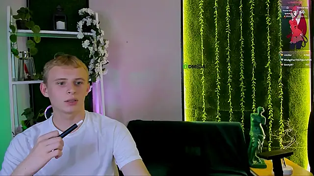 Živý XXX chat noah_nero
