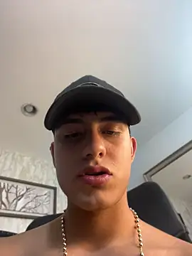 Chat +18 de Lander_Cruz ao vivo