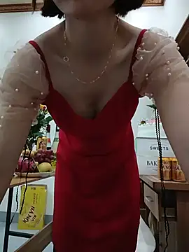 Emma_Linh Adlı Modelin Canlı XXX Sohbeti