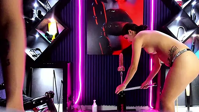 MissMia_bdsm_ Adlı Modelin Canlı XXX Sohbeti