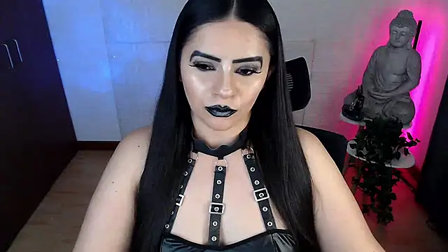 GODDESS_EVANS élő XXX-chatje