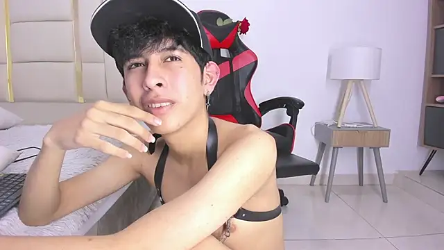 julian_xx: απευθείας συνομιλία ΧΧΧ