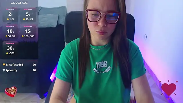 SharonR1: онлайн-секс-чат