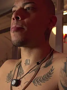 AlphaMasterXxx's Live XXX Chat