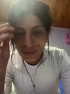 دردشة ImCrazzy الجنسية المباشرة