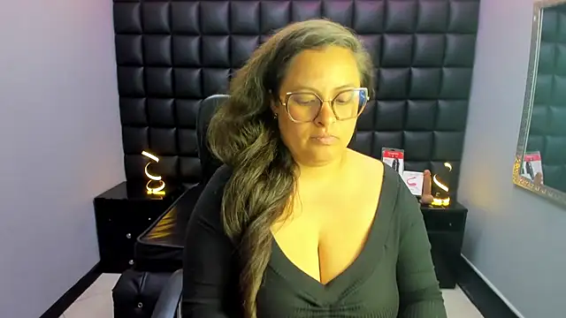 Sarah_Boobs_'s Live XXX Chat