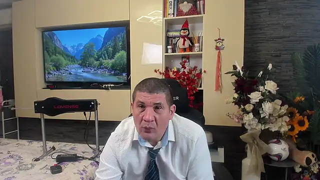 Czat XXX na żywo – SpartacusDaddy48