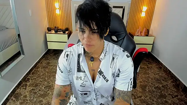Chatroom XXX en direct de KAROLLJONES1