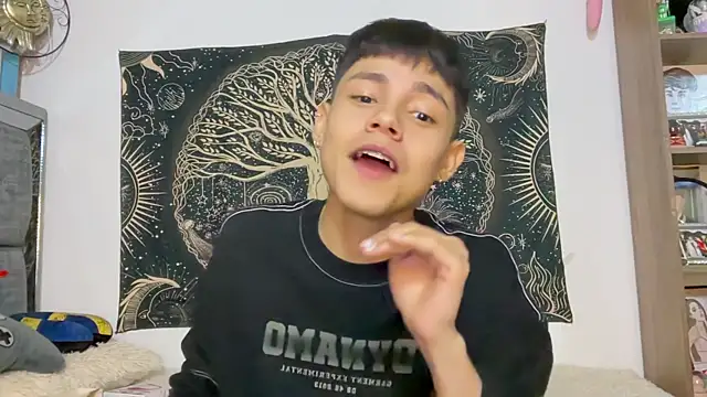 Andy_Belier23 XXX ч ат на живо