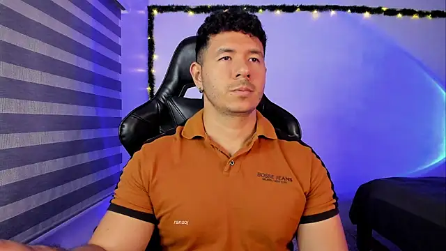 ransojn Live XXX chat