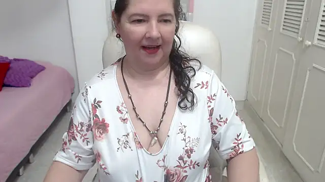 leonela_69 现场XXX聊天