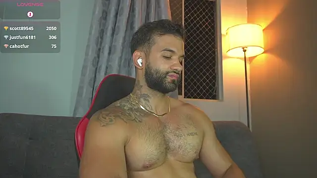 MarkHazze Adlı Modelin Canlı XXX Sohbeti
