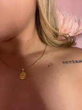 Chat XXX en directo de AngelBlushXXX