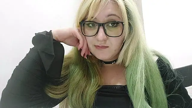 FeliniKatechini Live XXX-chat