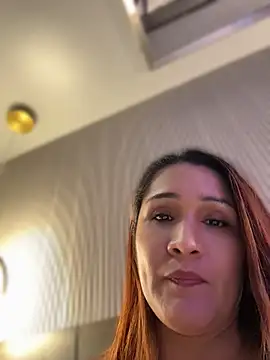LISA_BULLOCK_'s Live XXX Chat