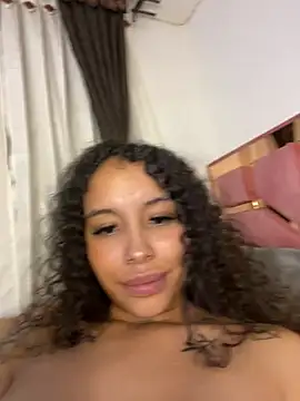 Chat XXX en directo de MarieLeon