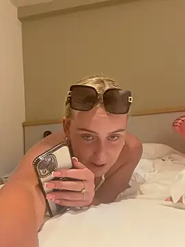 jade_xxxxn Live XXX chat