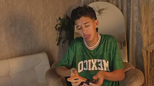 XXX chat uživo modela dave_eliot