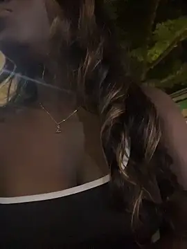 XXX chat uživo modela ZarahFerreira