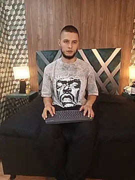 Joaho_Fernandezn Webbikameraesitys