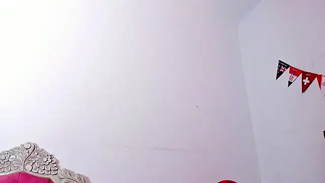 Katty_West Chat XXX in diretta