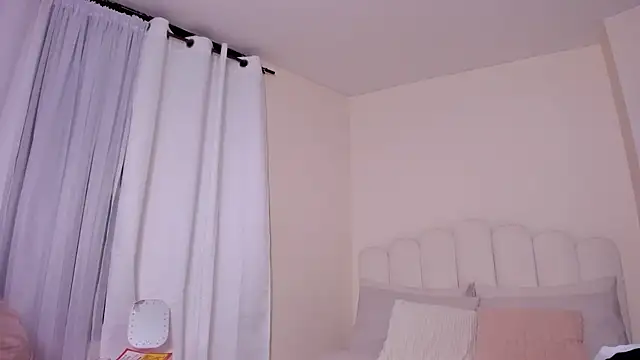 evely_coelloo's Live XXX Chat