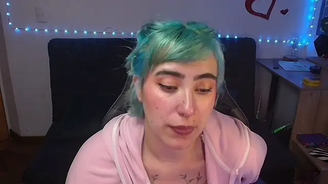 Miacatsito3's Live XXX Chat