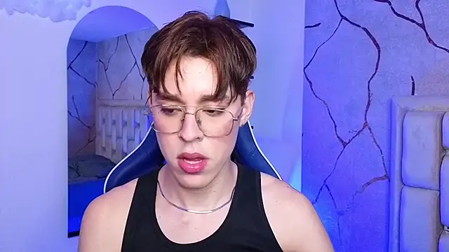 Živý XXX chat Tom_Parker_