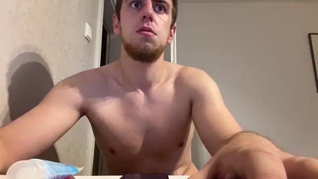 צ'אט XXX בשידור חי של YourFavoriteSexy