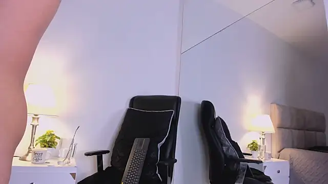 Chriss_Diamond 现场XXX聊天