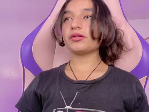 _emily_jonexs' Live XXX Chat