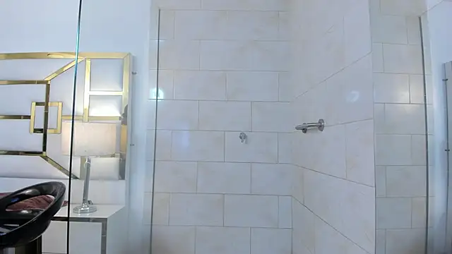VivieneLuxen Webbikameraesitys