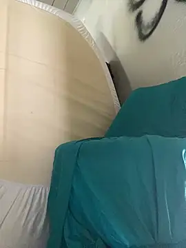 GusanoDelicioso Adlı Modelin Canlı XXX Sohbeti