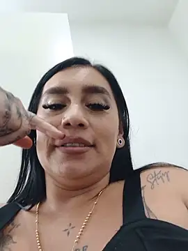 دردشة Milf_NaomiBraunx الجنسية المباشرة