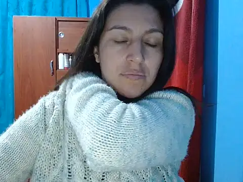 SarahFriendly Adlı Modelin Canlı XXX Sohbeti